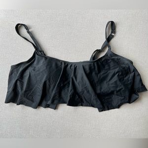 Swimsuit top in black